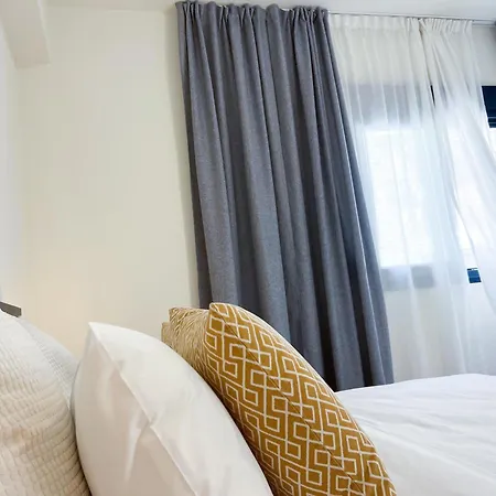 Cheap, Near & Easy Parking - By Solstad アパート カヴァラ