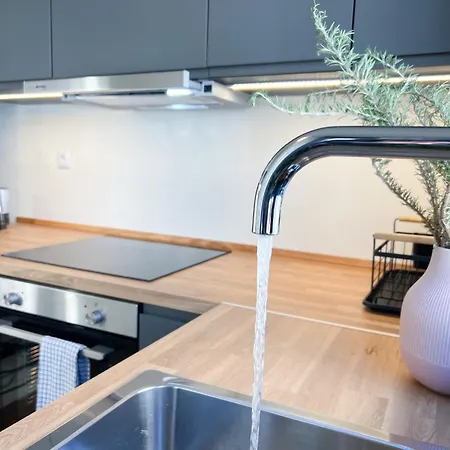 Cheap, Near & Easy Parking - By Solstad Kavala