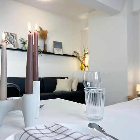 Cheap, Near & Easy Parking - By Solstad * Kavala