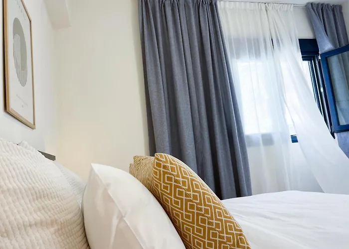 Cheap, Near & Easy Parking - By Solstad Apartament Kawala